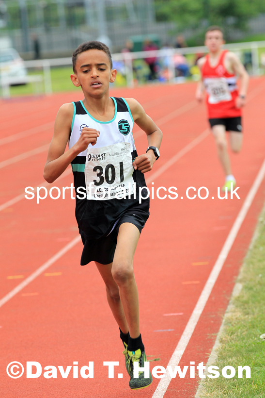 Men and Boys 3000 metres, 2022 North Eastern Track and Field Champs., Middlesbrough. David T. Hewitson/Sports for All Pics
